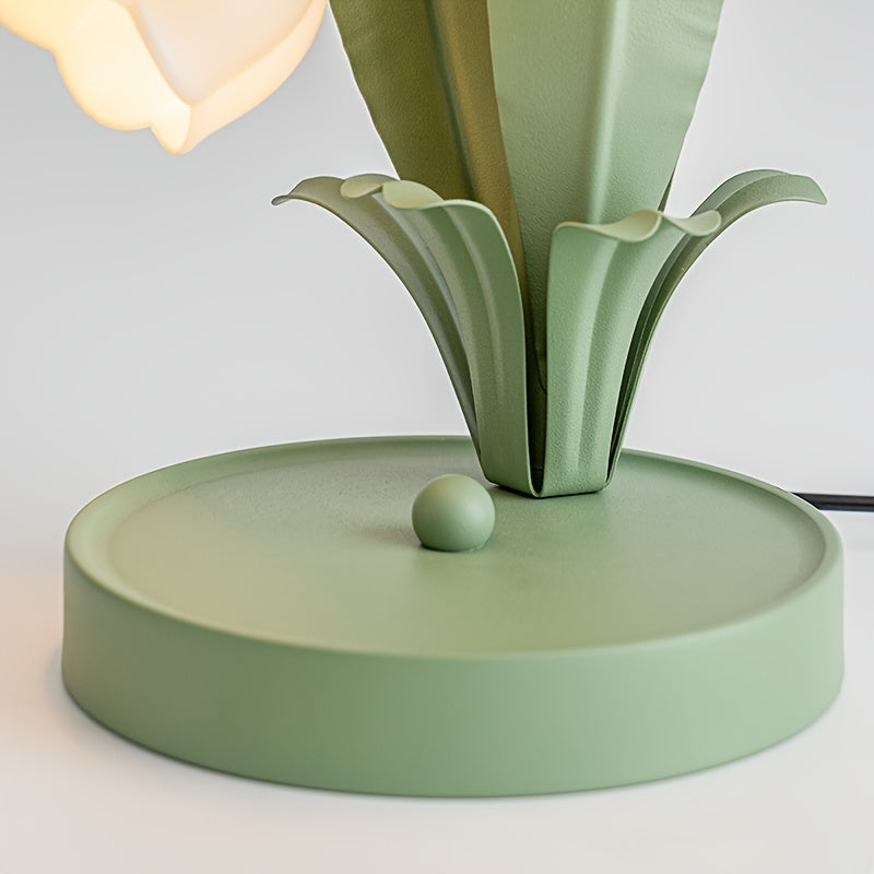 Pink warm table lamp, gold light luxury table lamp, five lily of the valley flowers table lamp, creative acrylic flower shape, home decoration desk lamp, floral theme ambiance light, themed homestay hotel decorative lamp