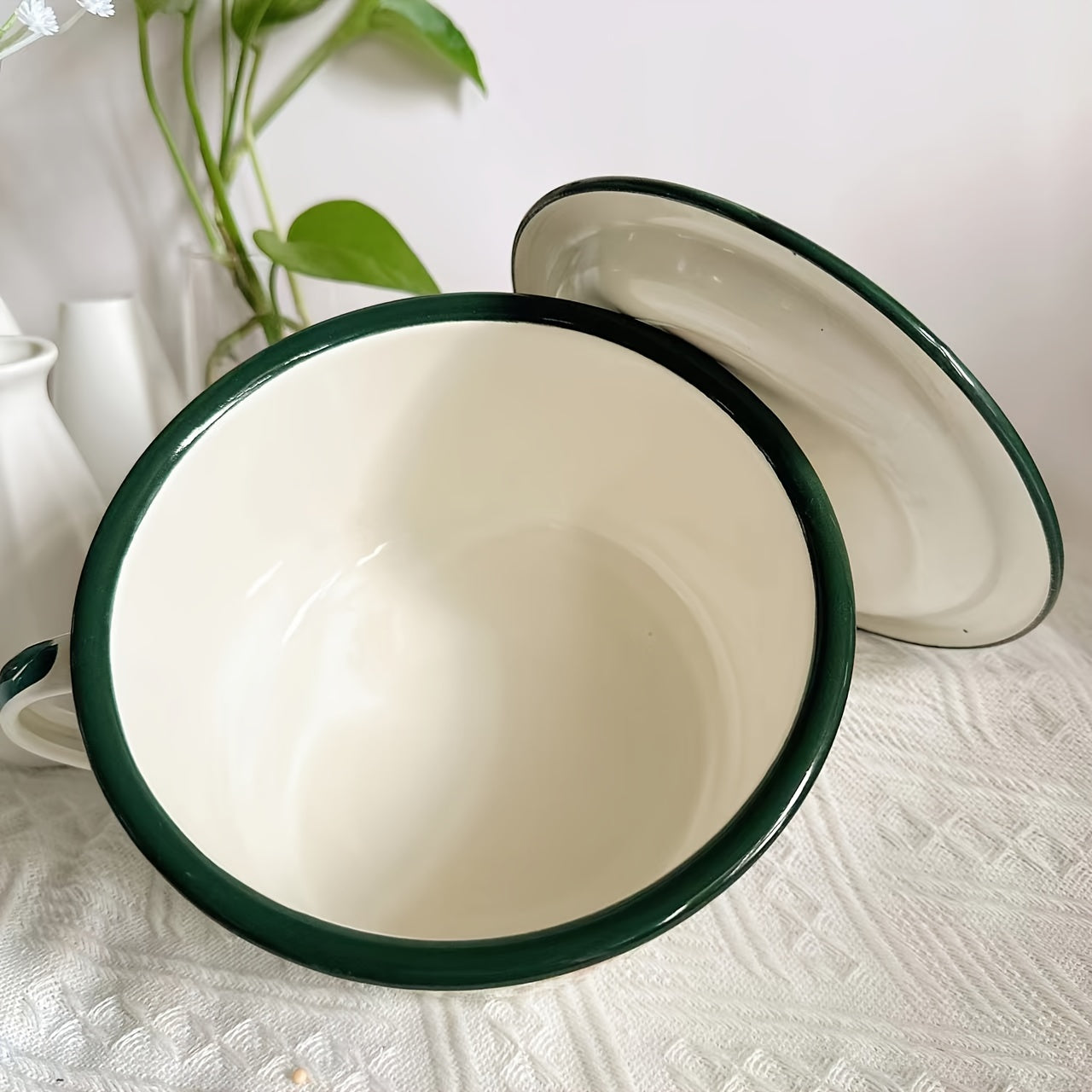 1 Piece, Thickened Enamel Bowl with Lid, Vintage Floral Pattern – Perfect for Soup, Rice, Noodles, Pot Pie, Salad, etc. – Durable & Stylish Tableware