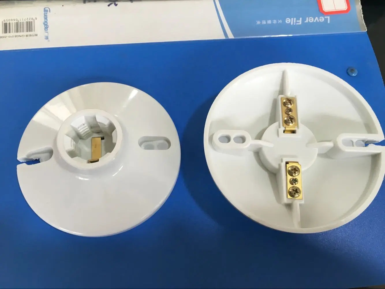 B2B US Standard Lamp Holder Screw Socket, ABS Lighting Accessories, Durable Lamp Socket