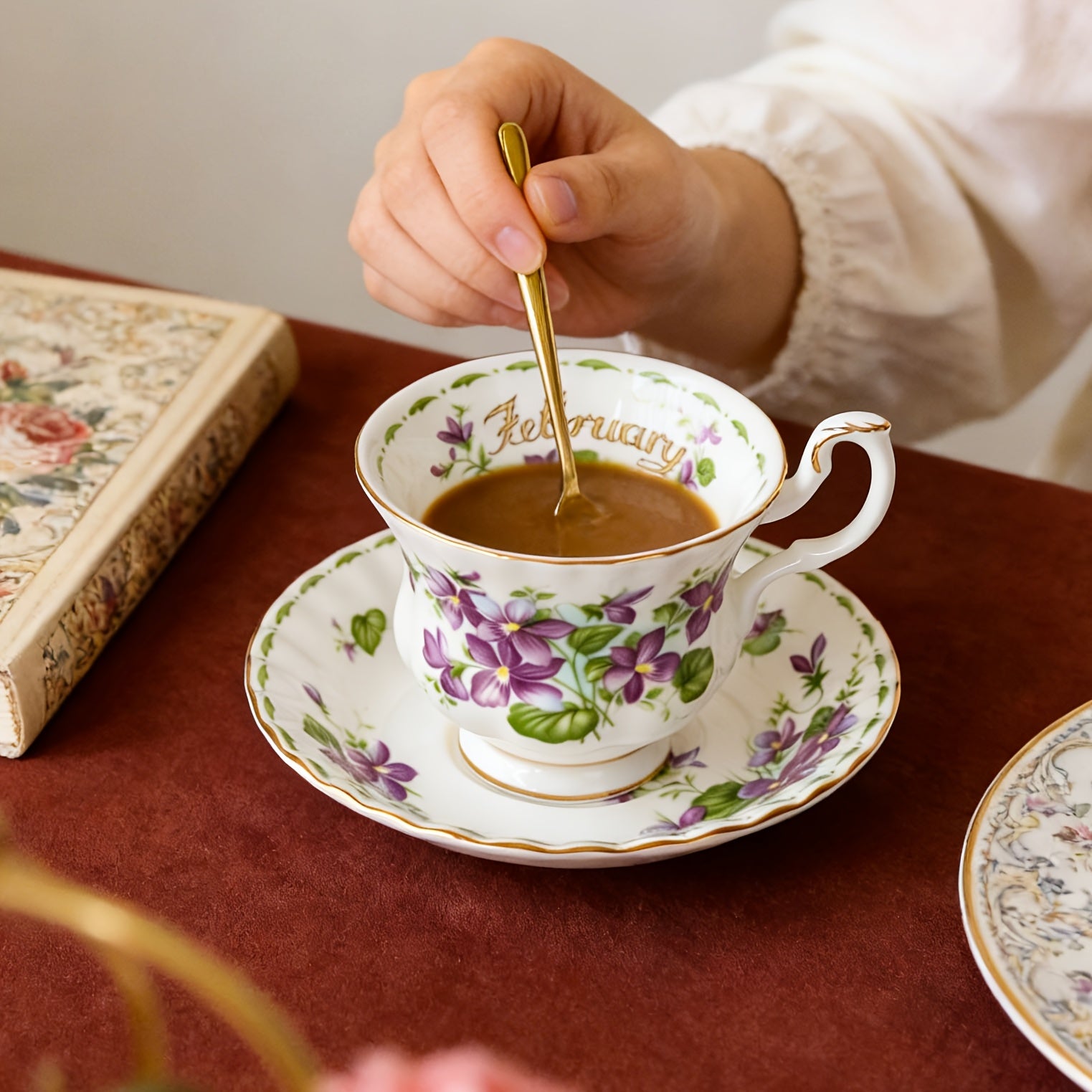 1pc Elegant Twelve Months Flower Tea Cup & Saucer, 6oz Vintage Bone China Coffee Cup & Saucer, Easy to Clean – Perfect for Afternoon Tea Parties, Birthday Parties, Birthday Gifts, Valentine‘s Day Gifts