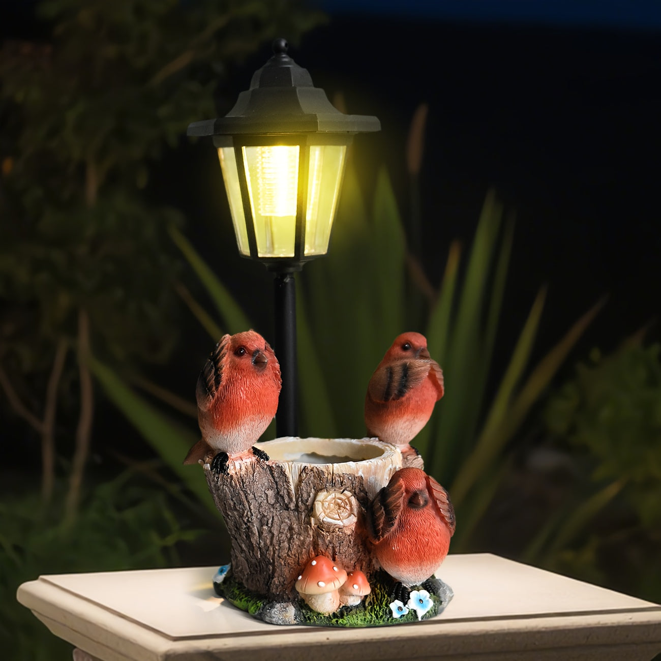 Multi-Functional Courtyard Resin Bird Flower Pot Outdoor Statue Solar Light, Garden Path Villa Landscaping Home Decorative Light, Balcony Corridor Ambient Night Light, Red Resin Bird Sculpture Light, Suitable Christmas Gift for Friends