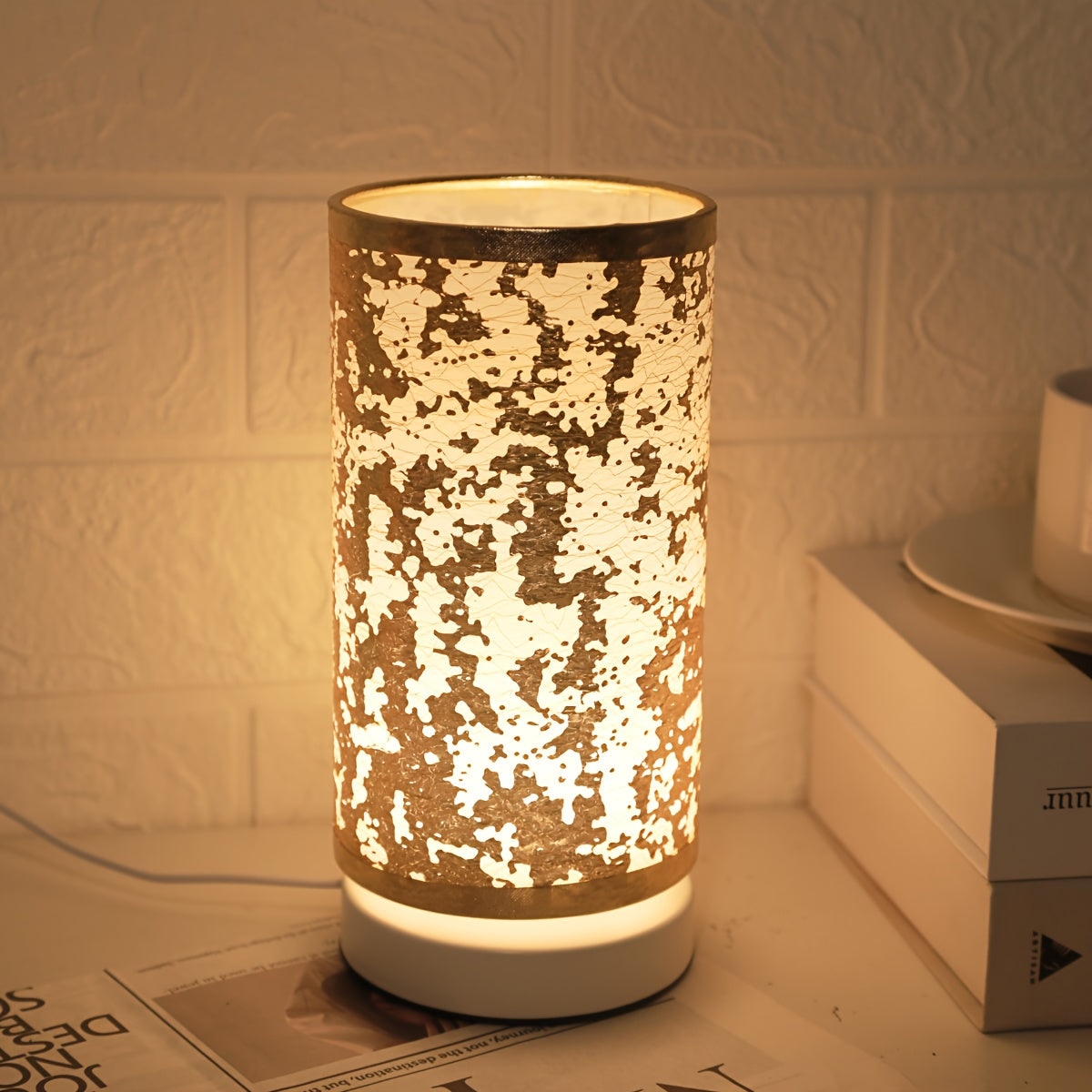 1 piece modern Nordic floral fabric bedside lamp - USB-powered upward lighting table lamp with switch control, durable plastic and metal base suitable for bedroom, living room, study - unique home decor gift idea, ambient light source