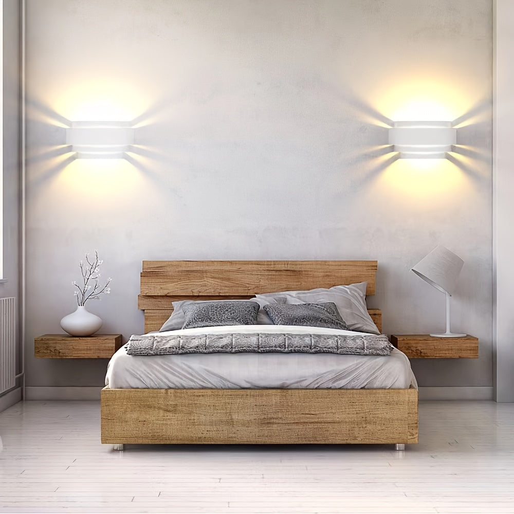 Modern Wall Light, White Crescent Moon Shaped Metal Wall Light, Suitable for Stairs, Hallways, Home Theater, Bedroom, Hotel, Restaurant, E26 Socket - Bulb Not Included