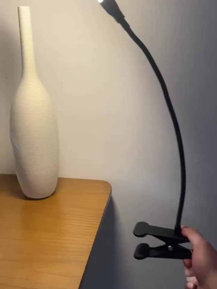1pc LED metal hose stand desk lamp, USB bendable metal table reading light, night light, three-color adjustable, 360-degree freely bendable, fill light clip lamp, for manicure, office, drawing lighting, home lighting fixture