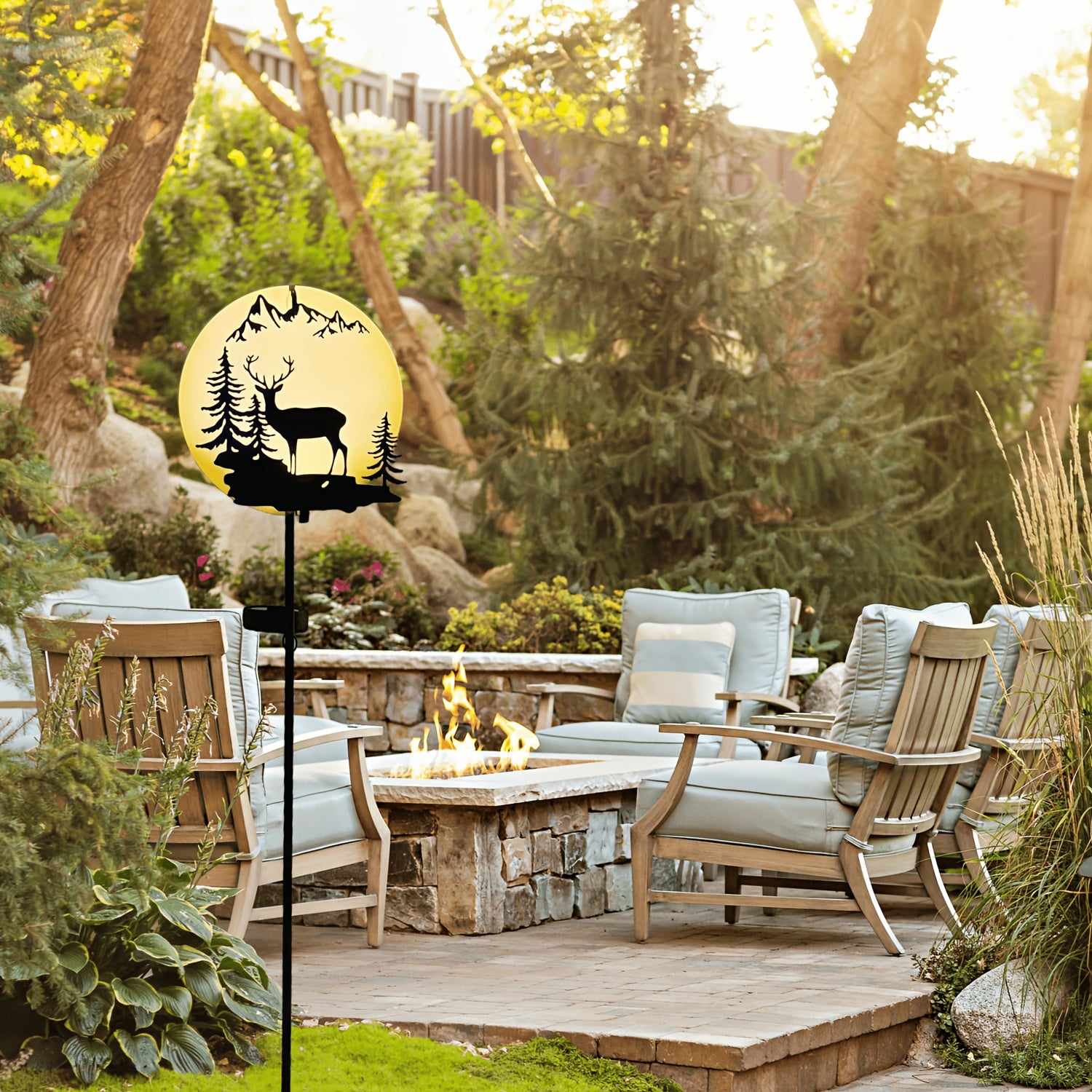 One-Piece Solar Elk Garden Light, Metal Round Deer Ground Insert Light Under the Night Sky, Outdoor Waterproof High-Brightness Warm White Light, Suitable for Holiday Courtyard, Garden, Patio, Walkway, Corridor, Gardening Decorative Light