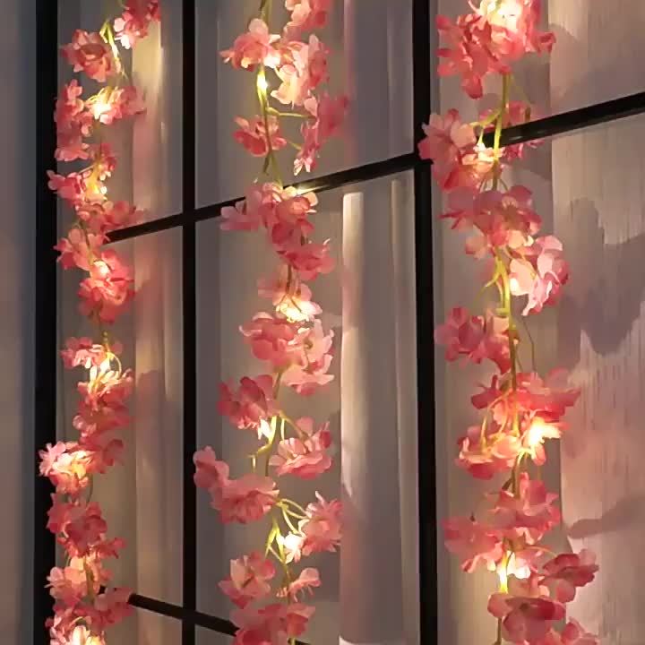 1件樱花LED串灯，6.56英尺长带30颗LED灯，塑料材质，电池供电（需2节AA电池，不包含），无羽毛，适用于新年装饰、樱花灯、庭院灯、灯具、圣诞节