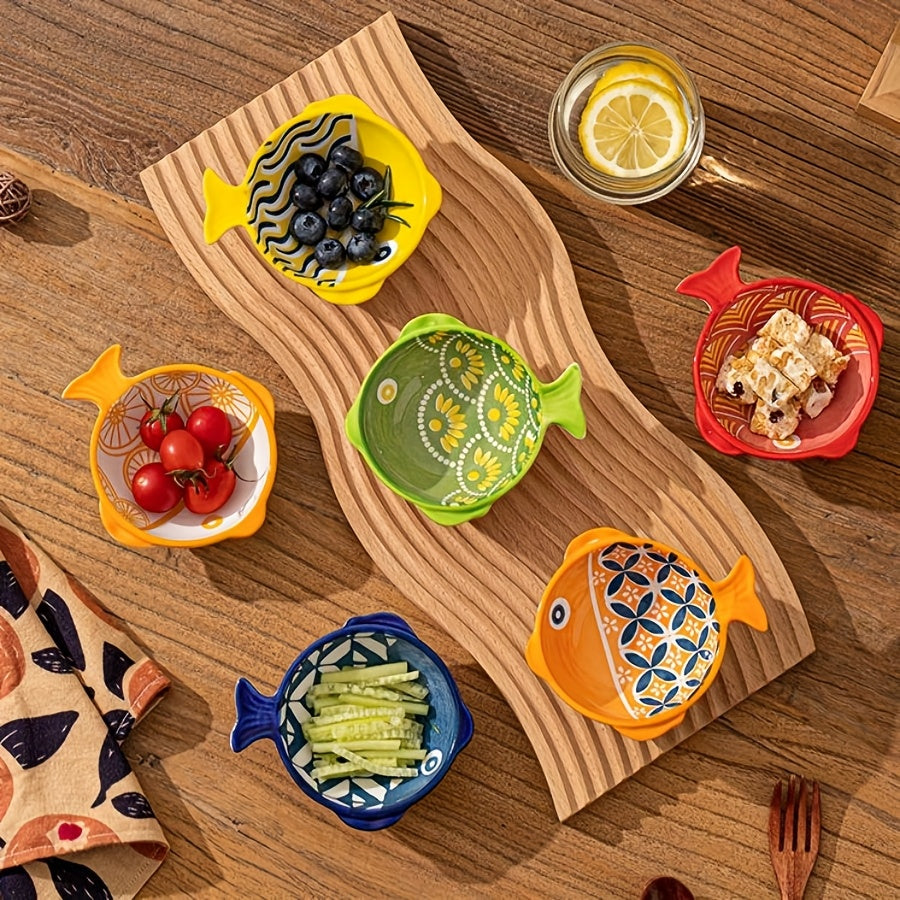 5pcs Creative Japanese-Style Fish-Shaped Sauce Dish, Dopamine Color Series Ceramic Plate, Dip Dish / Wasabi Dish / Snack Dish, Easy to Clean & Store, Oven Safe / Microwave Safe, Multi-Scene Use