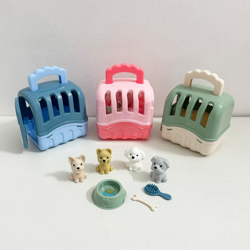 可爱狗狗玩具篮，居家玩耍，包含狗狗毛绒玩具、狗屋和场景配件，适合作为礼物或学前教育赠送