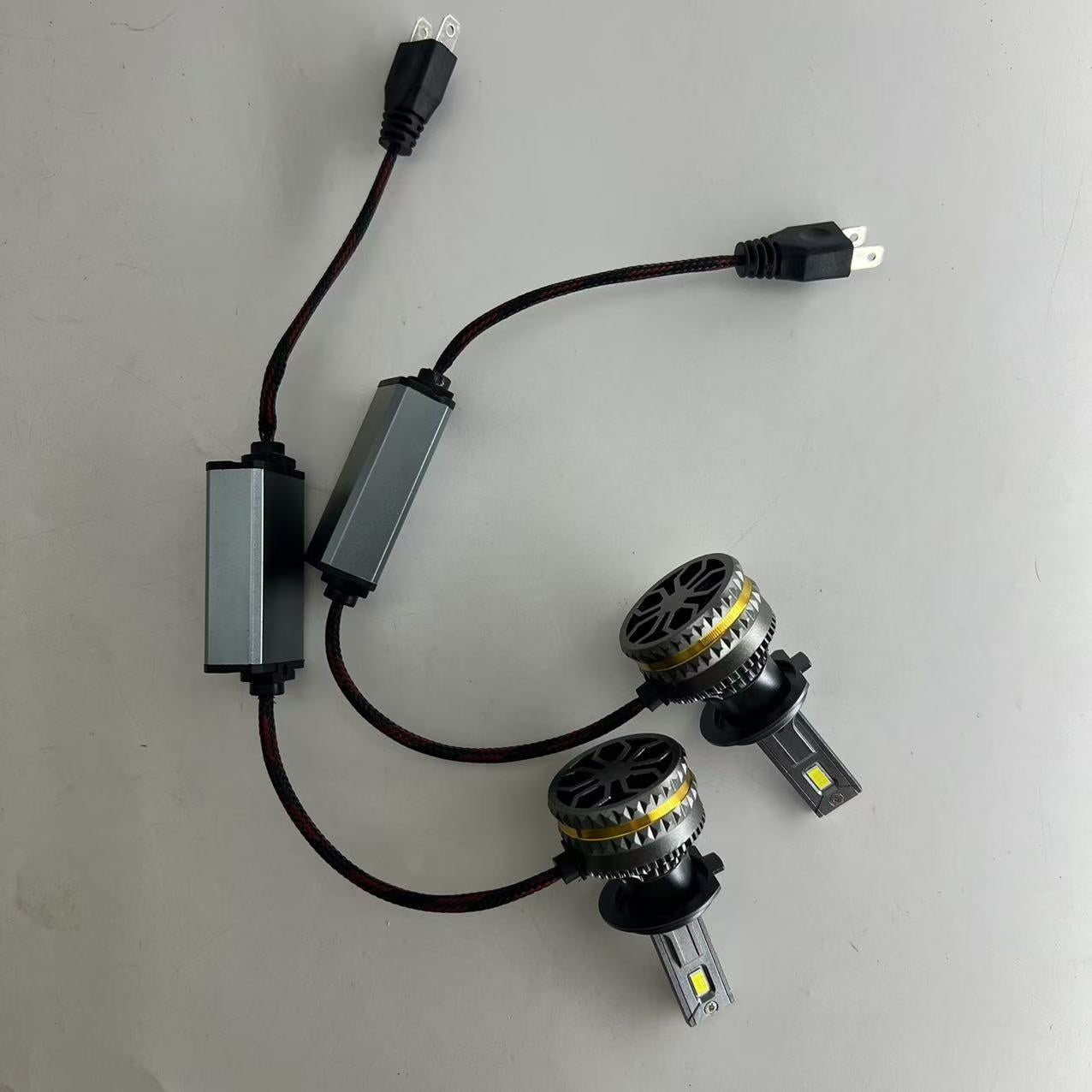 2-Pack H7 H4 H11 LED CANBUS Lights H1 H3 9005 HB3 9006 HB4 H8 H9 9012 HIR2 9007 H13 Car LED Headlight Bulbs 220W 12V 24V Auto Headlights, No Battery Included