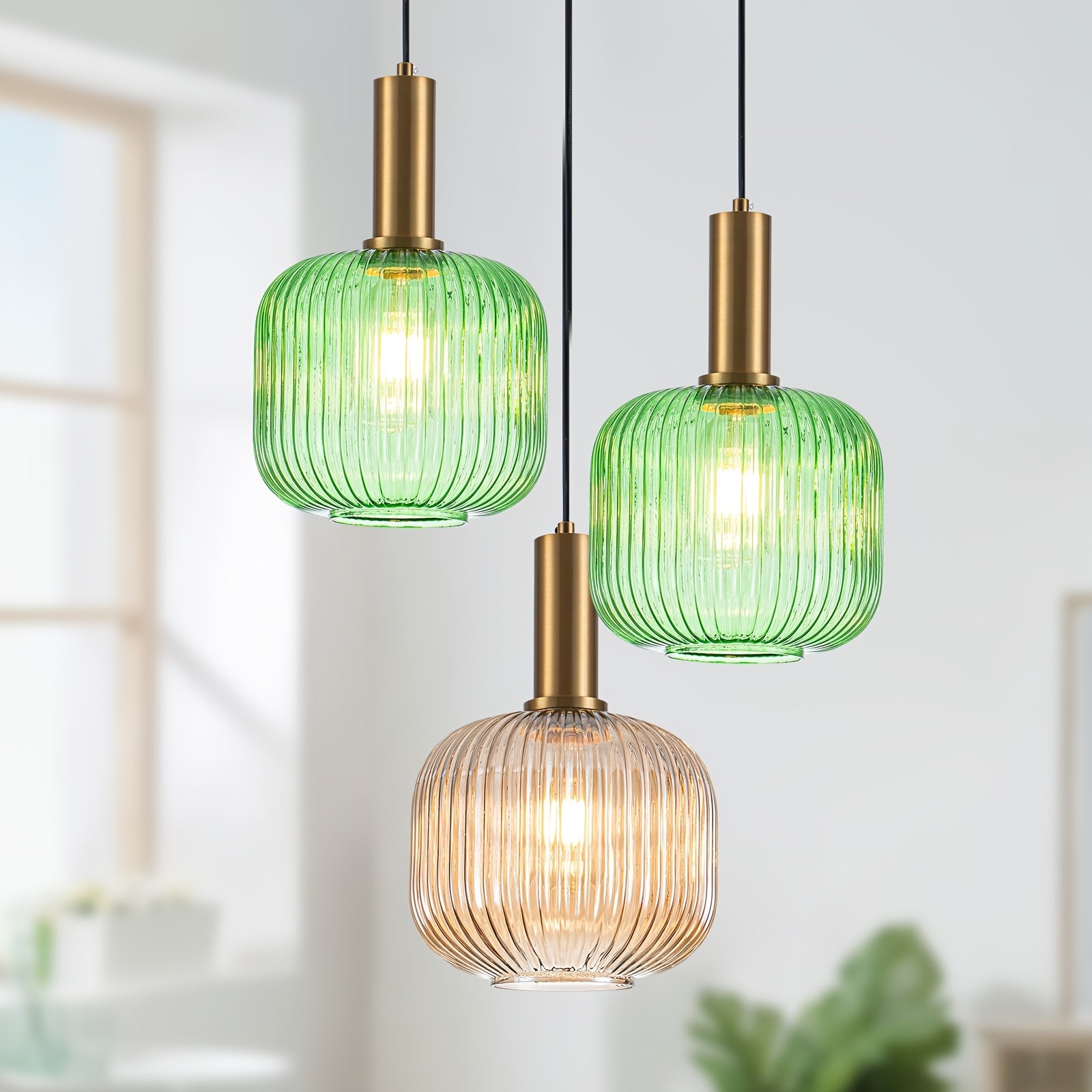 Single-Pack Amber Pendant Light, Compatible with E26 Screw-in 3-Color Bulb, Metal Base Glass Shade Height-Adjustable Ceiling Light, Vintage Kitchen Island Pendant Light Two Colors Optional, for Room Lighting, Hotel Decoration