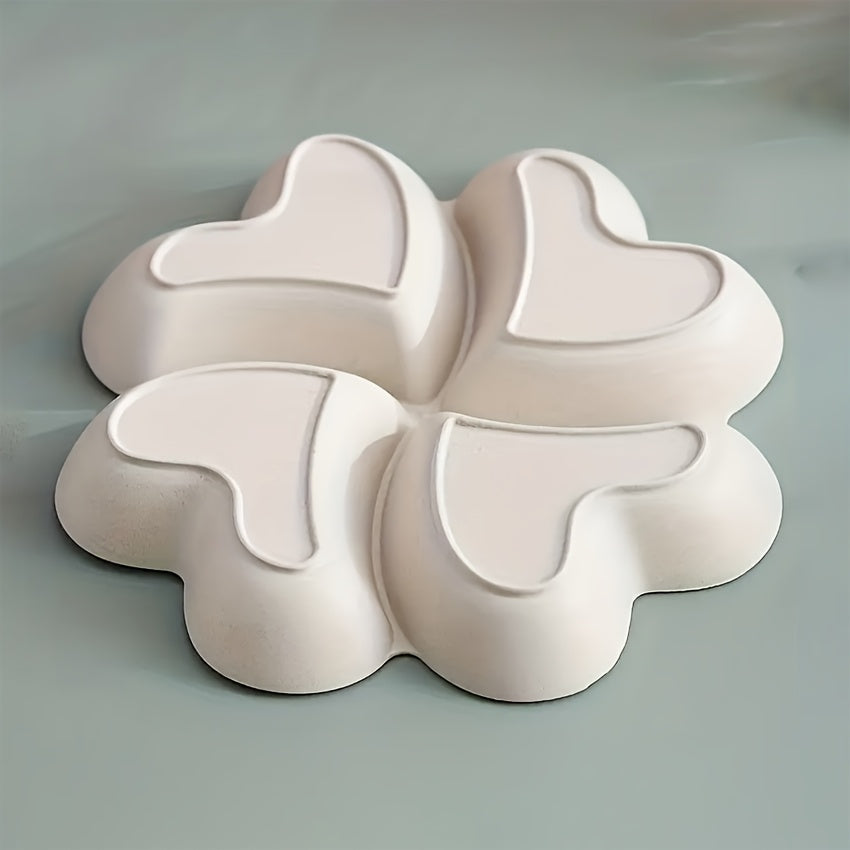 1 Heart-Shaped Food-Grade Plastic Divided Tray – Multi-Functional Serving Plate for Living Room & Coffee Table – Features 4 Compartments for Snacks, Desserts, Fruits, Perfect for Parties, Weddings & Coffee Shops