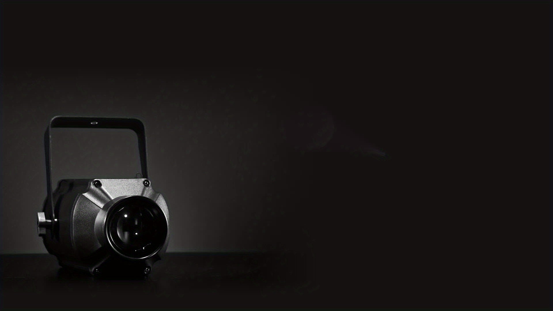 Compact stage light, featuring 150W warm/cool white COB technology, adjustable 3200K to 5600K, with zoom control and DMX512 compatibility. These 6-channel manual focus LED spotlights are perfect for performances and events.