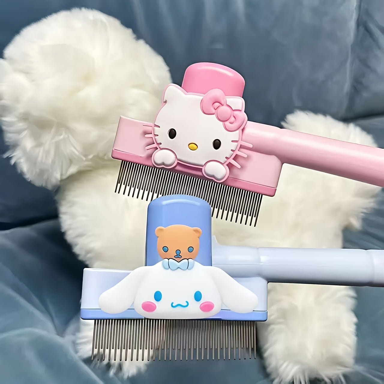 三丽鸥 Hello Kitty 单支猫梳 | 按摩、驱蚤、自清洁、狗狗毛发掉落、毛发缠绕，适合宠物，礼品优选，ABS 和不锈钢
