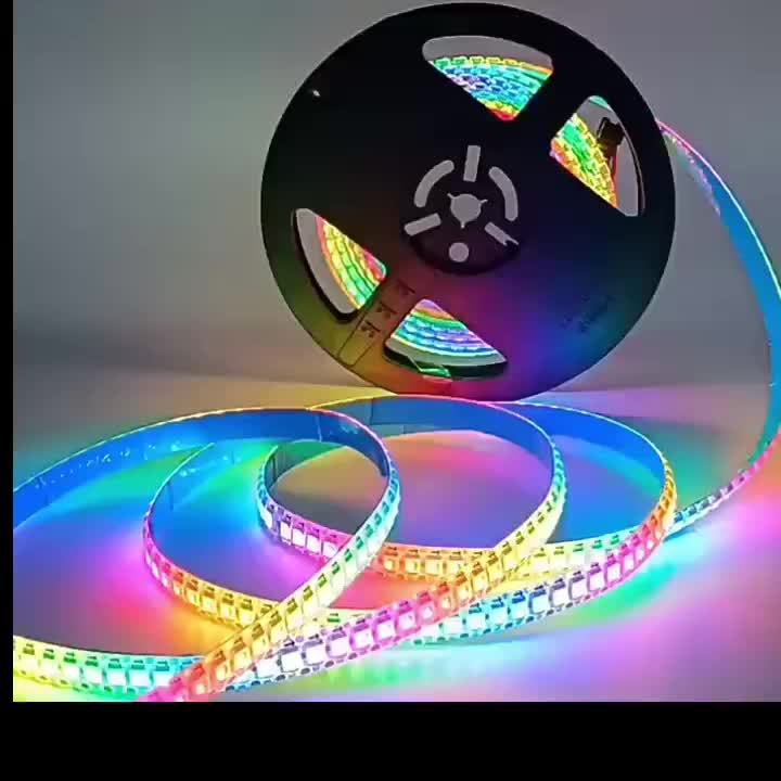 AOEVK WS2812B RGB LED 燈條，4.92 英尺變色，帶 3 鍵遙控器，USB 供電，144 個 LED/米，單獨可定址，內建 IC 晶片，適用於遊戲室、家庭劇院、派對裝飾