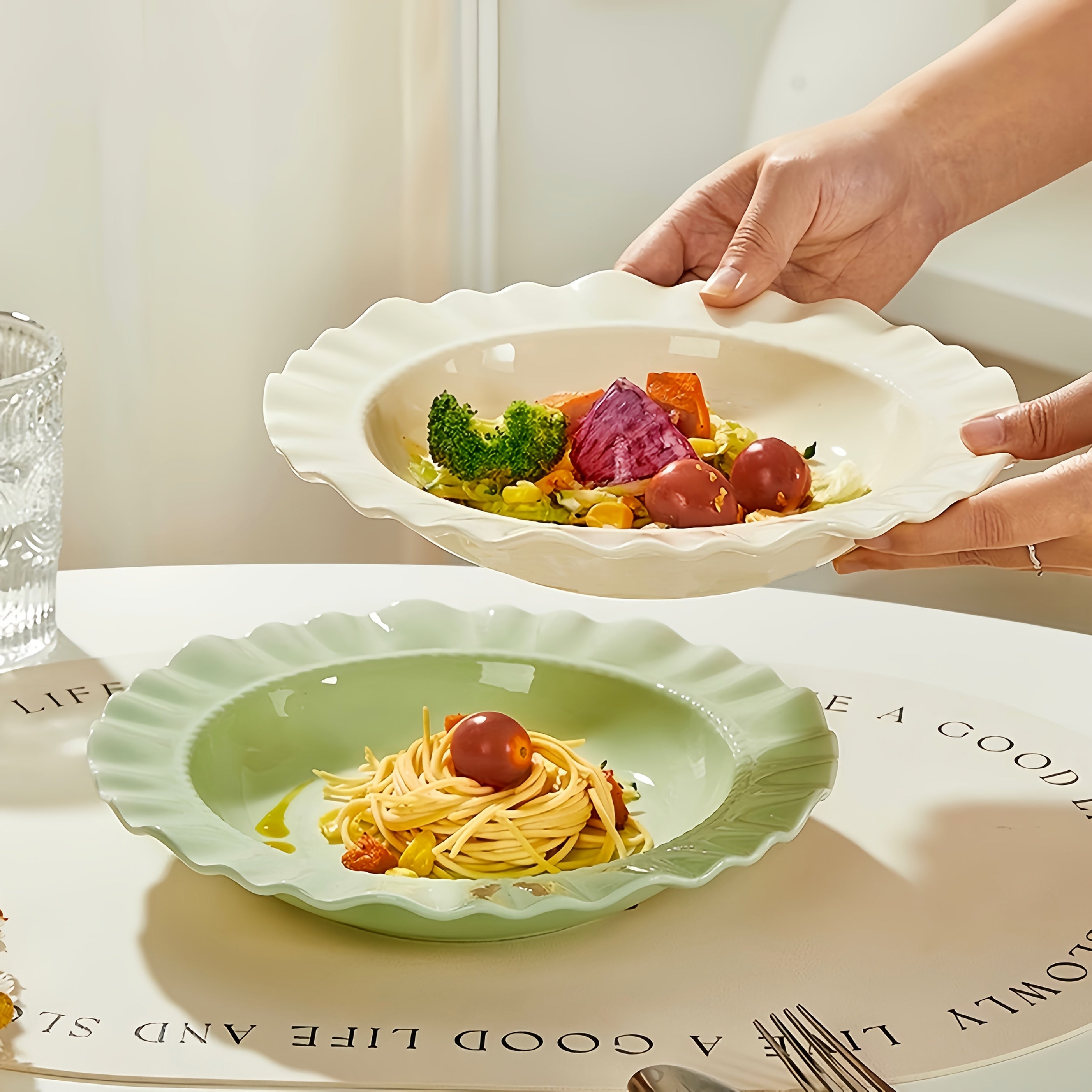 Cream-Style French Lace Western Dinner Plate, Reusable PP Plastic Home Tableware, Serving Plate, Soup Plate, Deep Plate & Bowl Set – Perfect for Cold Dishes, Deli, Desserts, Party Food, Stackable Storage