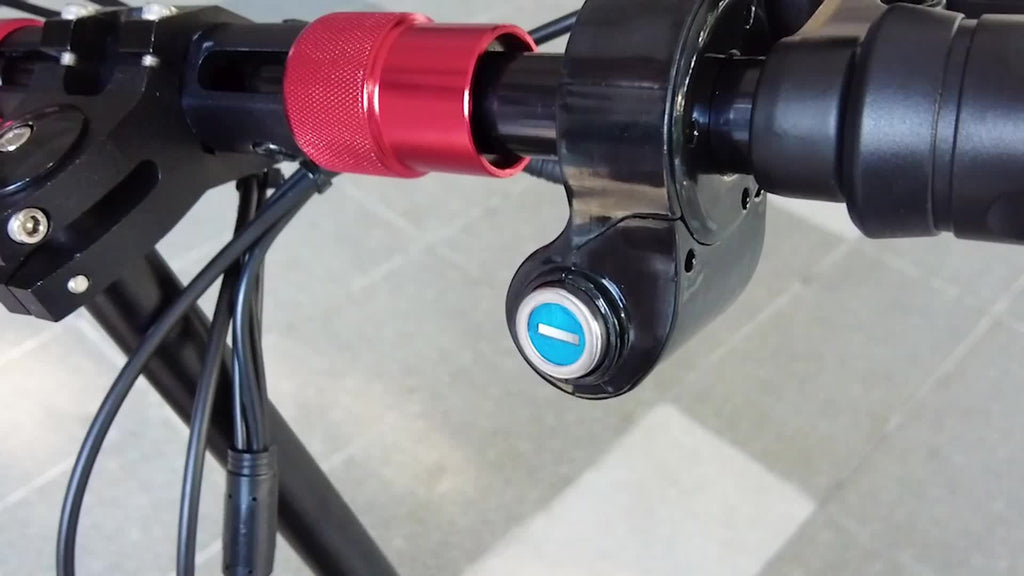Mankeel MX-14 800W 电动滑板车 10英寸越野轮胎 | 可折叠，最大续航60km，手机充电USB接口，RGB氛围灯，转向灯，适合青少年/成人，城市通勤，户外旅行，户外娱乐
