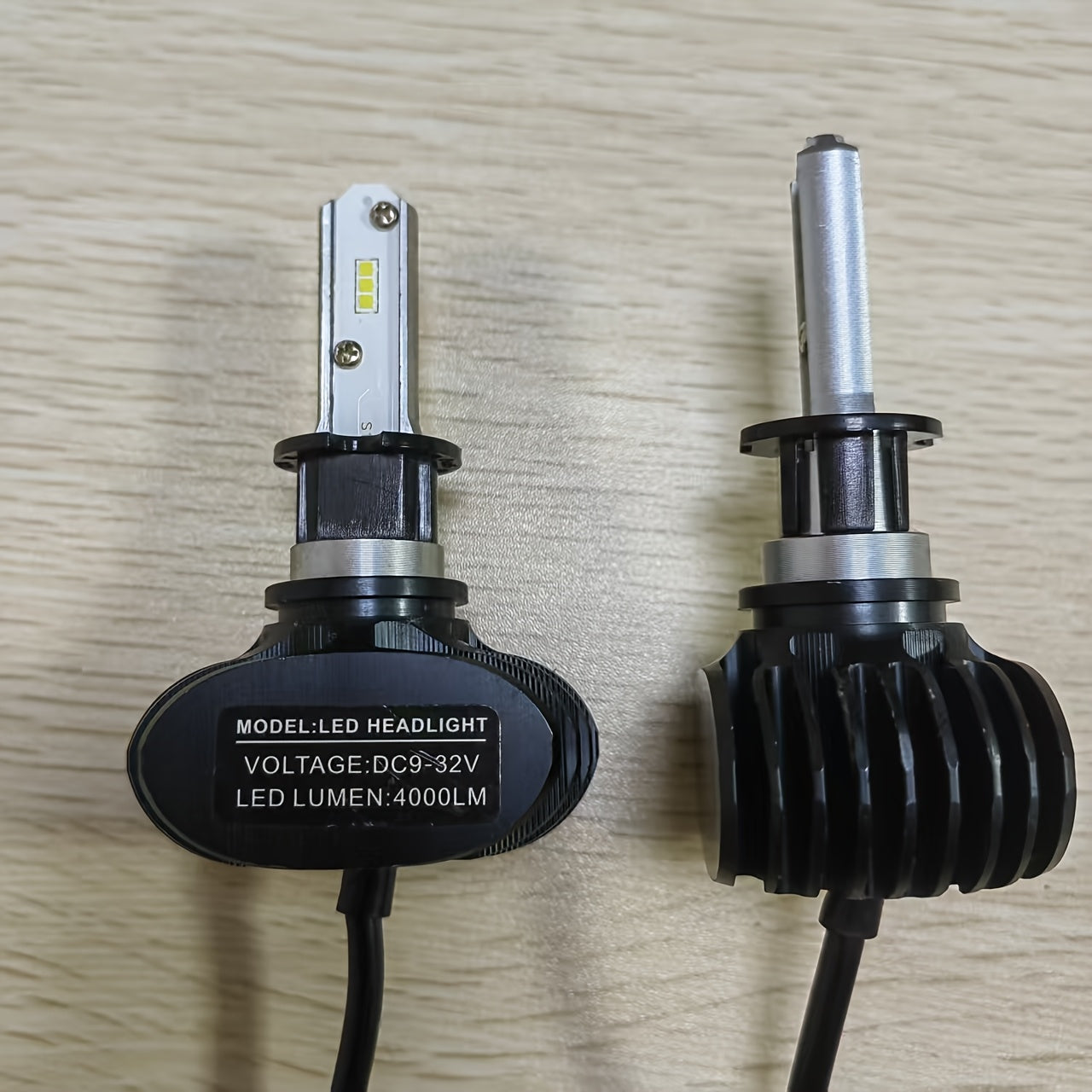 Motorcycle LED Bulb Set (2-Pack) - H3 Connector, High/Low Beam, 6500K Cool White Light, with Heatsink, Easy to Install, Suitable for Cars, Trucks and Motorcycles, Made of Aviation Aluminum, Motorcycle Modification Parts