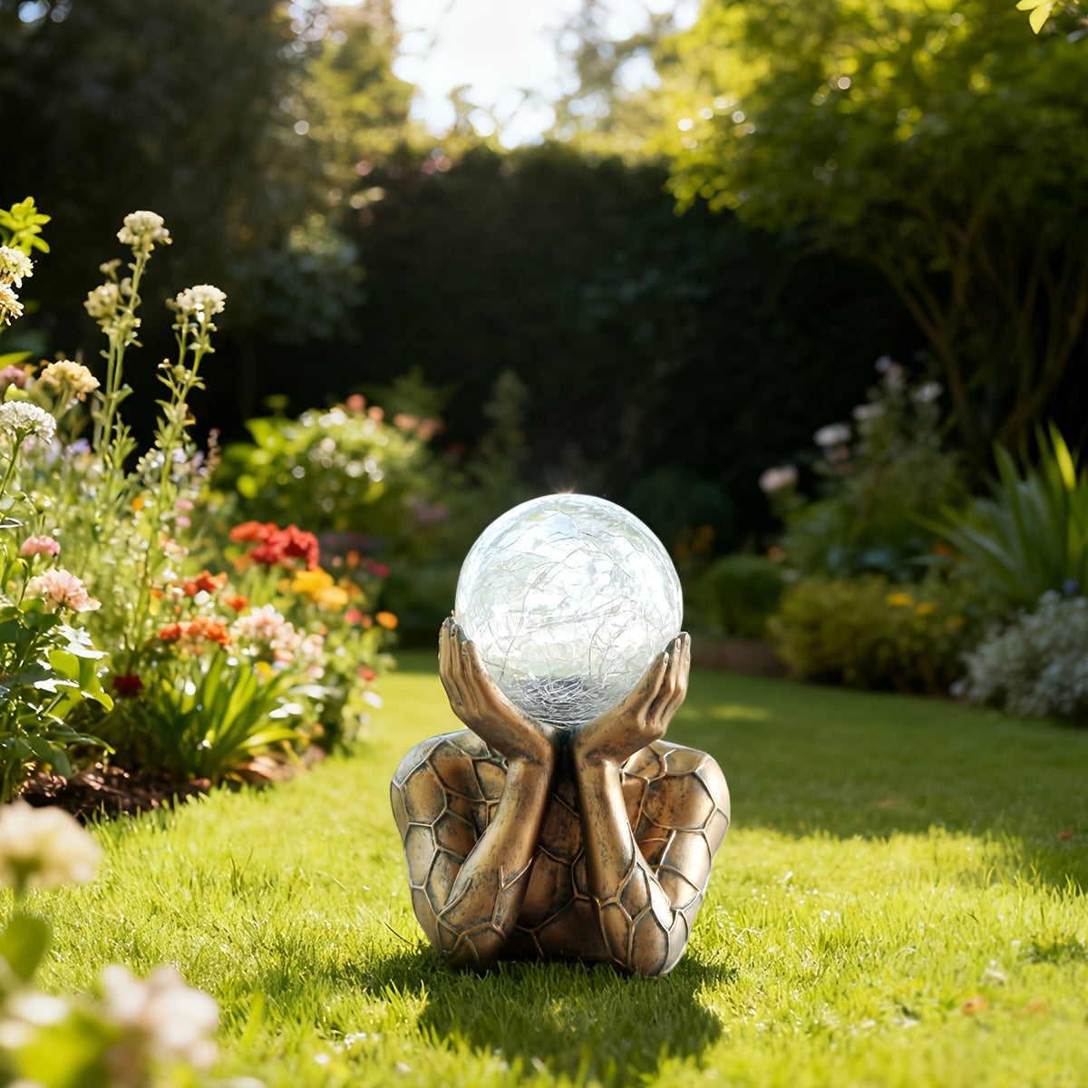 One-Piece Exquisite Hand-Holding Ball Statue, Solar Outdoor Statue Light, Garden Courtyard Lawn Ornament, Solar Light Sensing, Weather-Resistant Decoration, Illuminates Your Night Space, Holiday Decoration, Perfect Housewarming Gift.