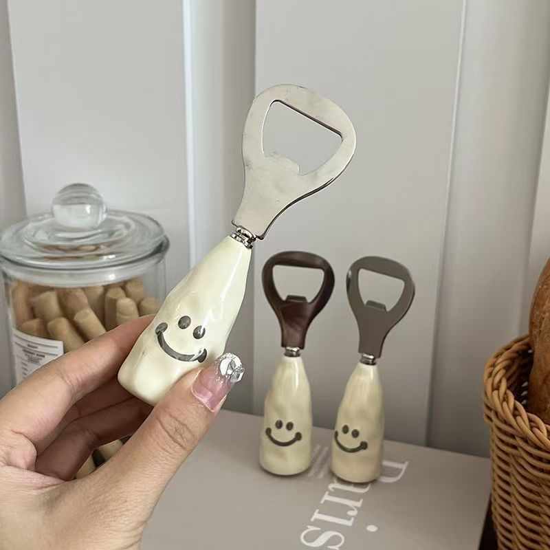 Cute Smiley Face Beer Bottle Opener – Plastic Handle / Ceramic-Like Handle – Stand-Up Bottle Opener – Creative Stainless Steel Cap Remover