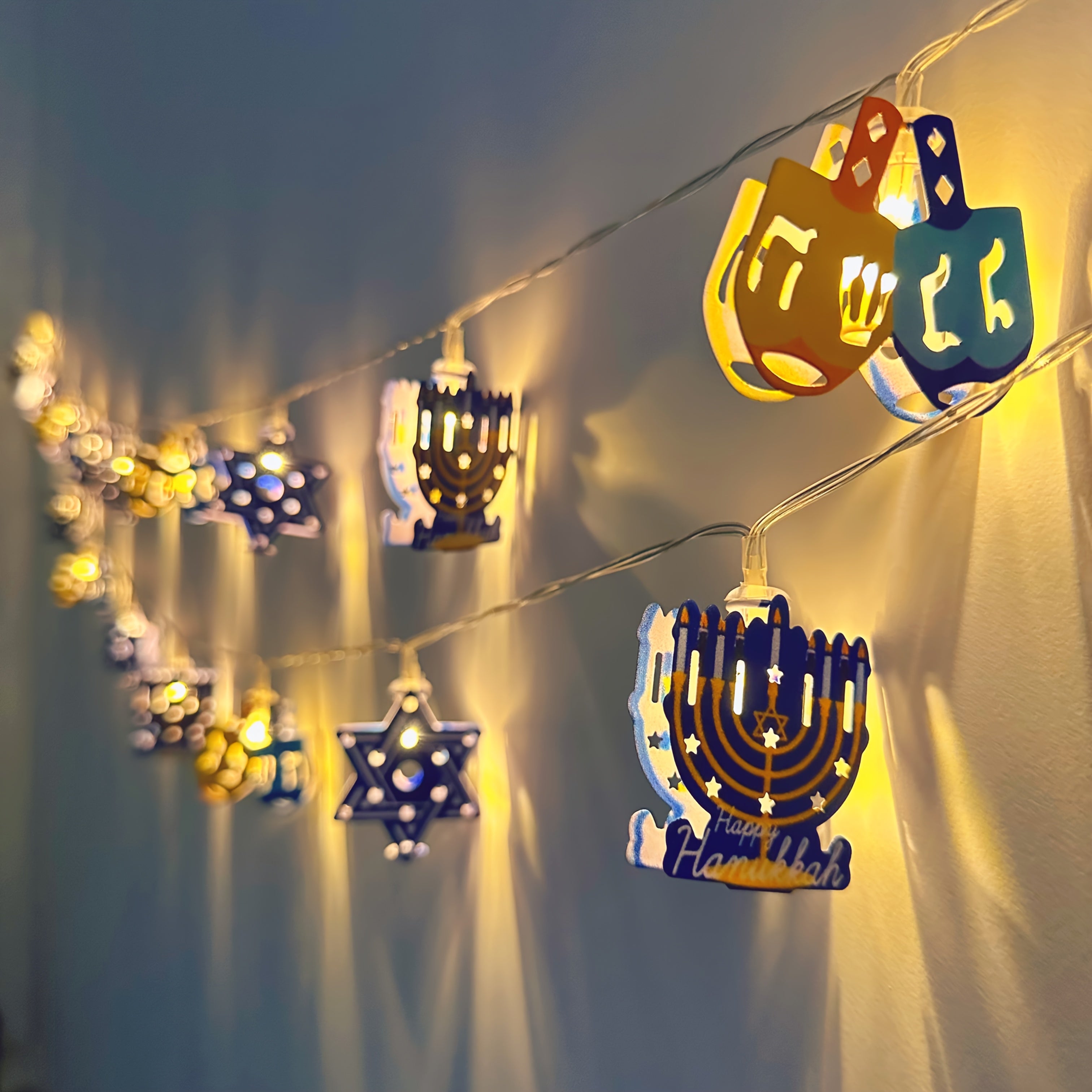 HANUKKAH LIGHTS，2米10灯光明节大卫之星灯串，LED六芒星烛台陀螺灯串，电池供电（不含电池），光明节礼物，光明节派对装饰品，适合房间卧室客厅餐厅壁炉楼梯橱窗装饰