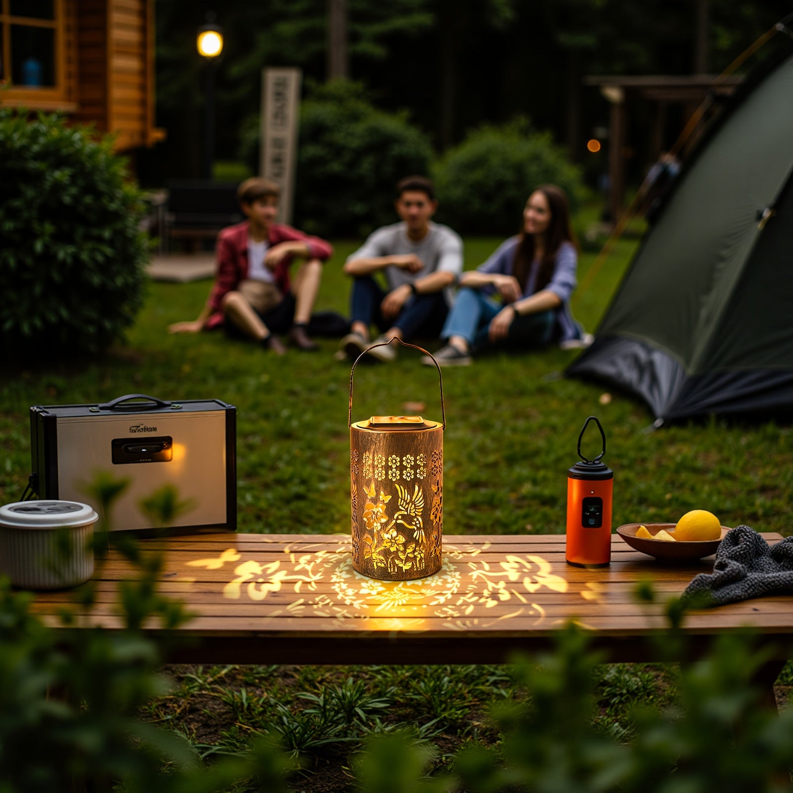 Solar Lantern Outdoor Hummingbird Garden Decoration Gift for Women, Mother, Grandma, Hanging Solar Light, Metal Solar Decoration Outdoor, Suitable for Courtyard, Patio, Backyard, Porch