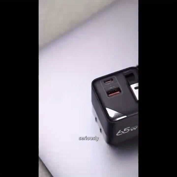 65W Portable Fast Charger with a Retractable Cable And Foldable Plug, Designed for Travel. Compatible with for iphone 17/16/Pro/Pro Max/15/14 And Galaxy/Ultra Series. The Charging Cable Retracts for Easy Storage And Portability