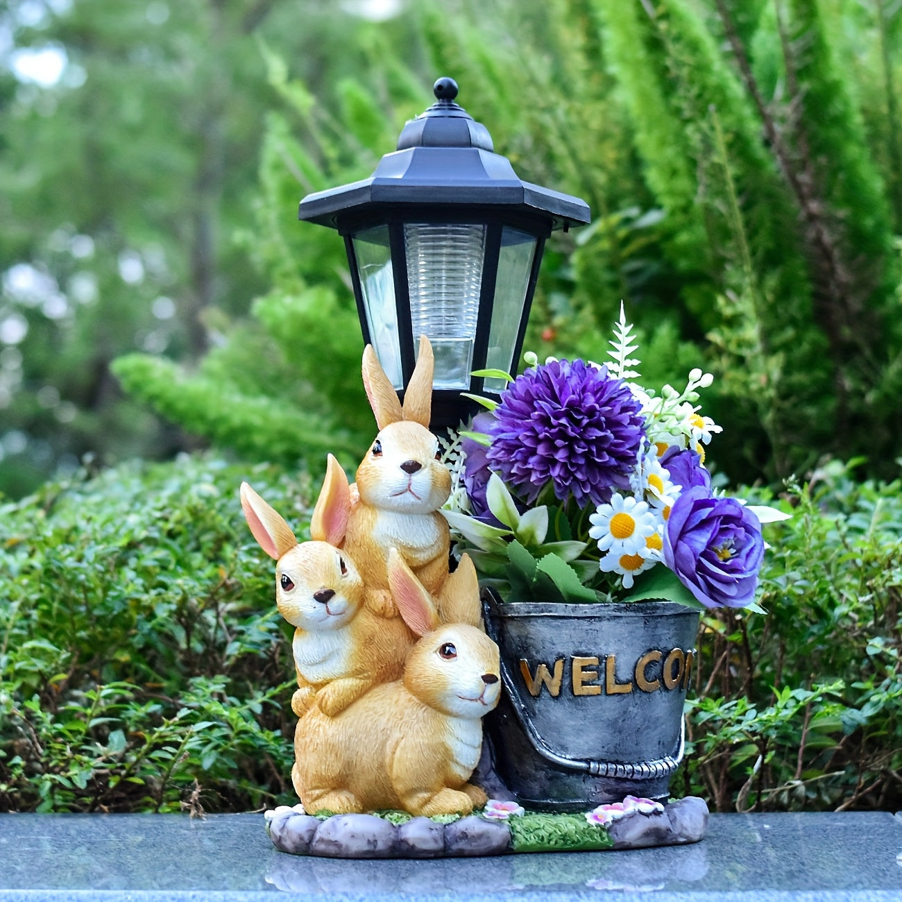 Easter Resin Rabbit Outdoor Statue Light, Creative Outdoor Solar Sculpture Light for Courtyard, Corridor Balcony Pathway Light, Indoor & Outdoor Home Decorative Ambient Night Light, Perfect Christmas or Thanksgiving Gift for Friends