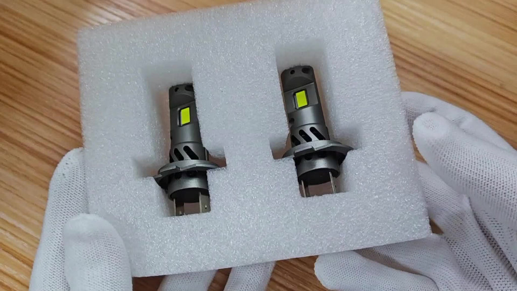 S&D 2-Pack 30000LM H7 LED Headlight Bulbs 6500K Bright White 500% Super Bright Plug-and-Play 80W CSP Car Headlight Car Diode Light Canbus H7 LED Turbo 6000K 12V