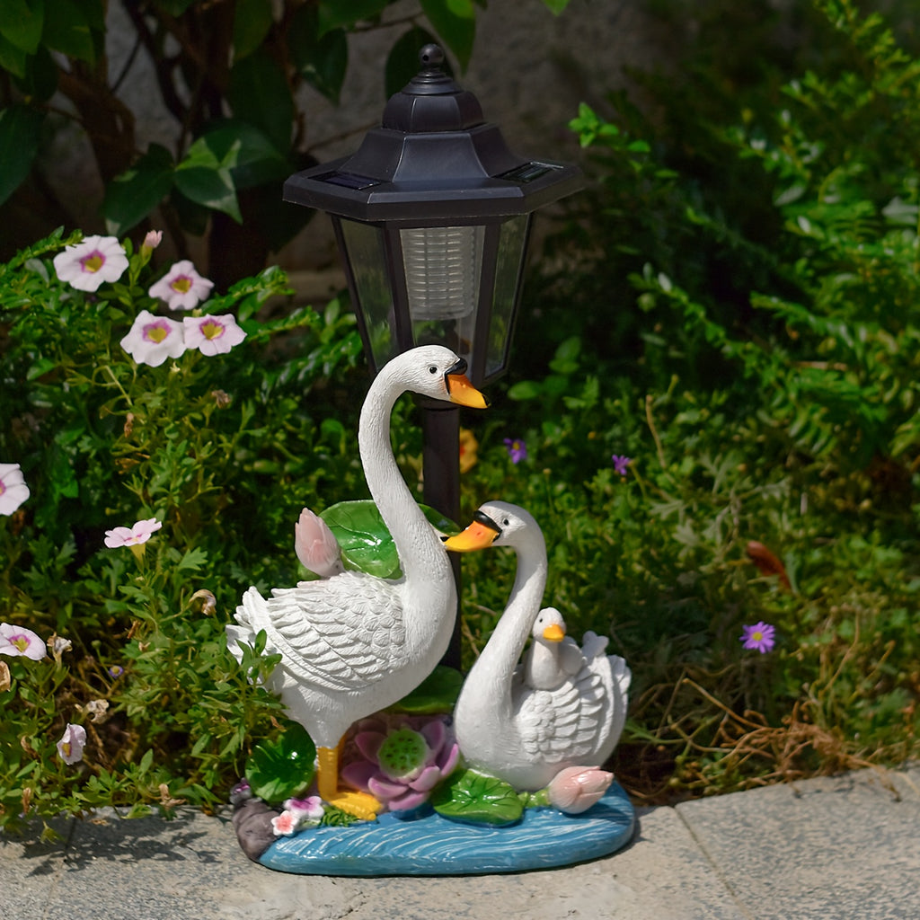 Outdoor Courtyard Resin Swan Family Solar Light Statue Decoration, Garden Villa Landscaping Night Light, Corridor Pathway Warm Sculpture Light, Solar Powered Home Decoration, Perfect Christmas Thanksgiving Gift for Friends