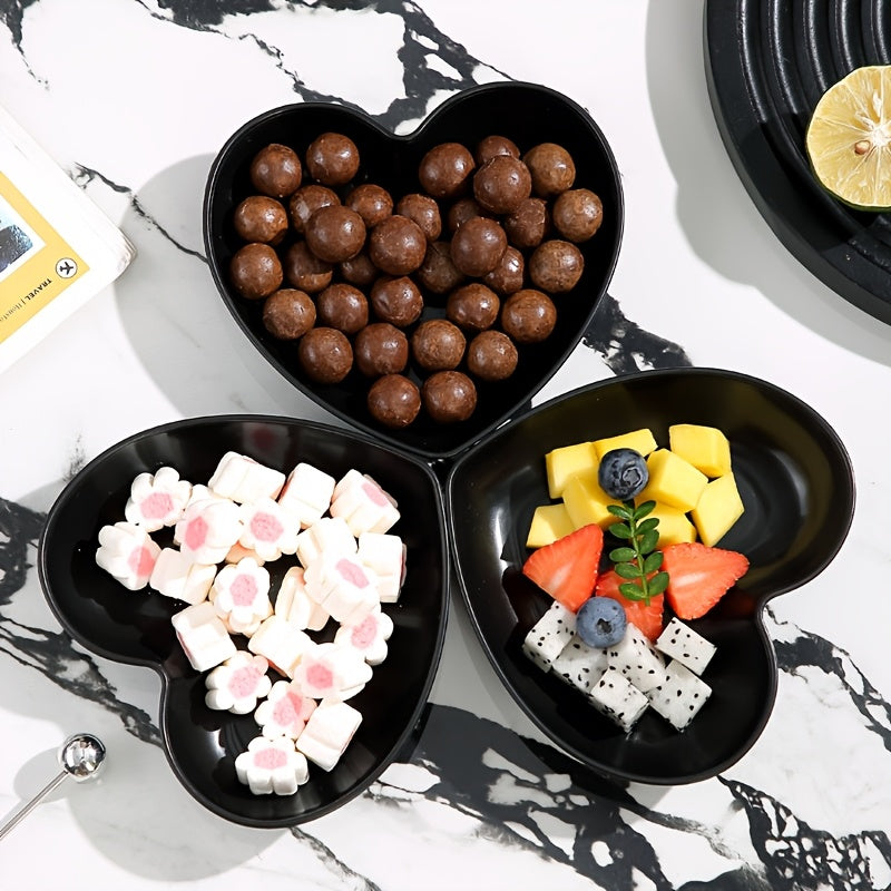 2/4/8 Pack Black Heart-Shaped Plastic Plates, Snack & Dessert Tray – Perfect for Living Room or Dining Table, Ideal for Candy, Nuts, Cake, Fruit & More – Great Choice for Birthday Parties, Christmas, Halloween