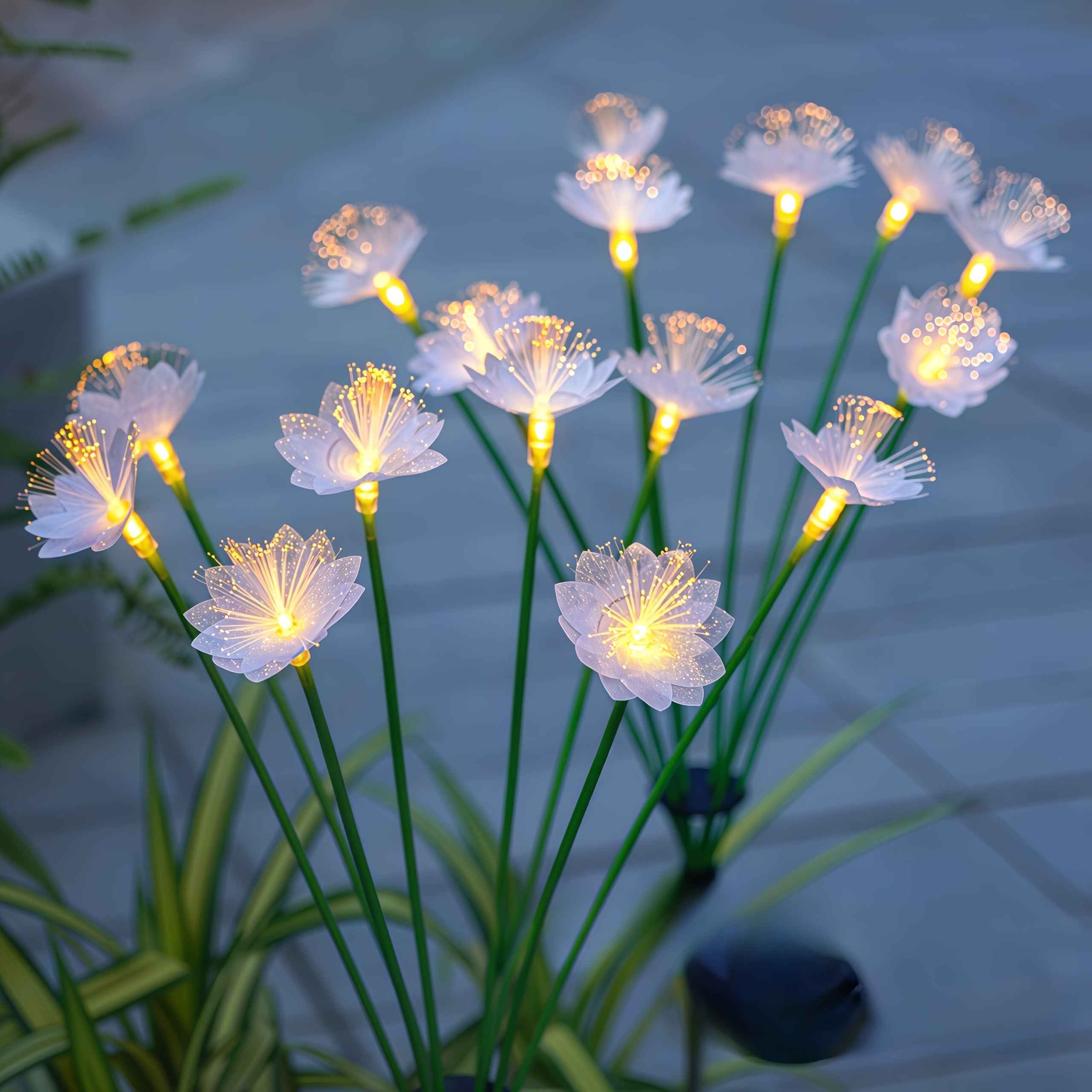 6-Head Fiber Optic Flower Solar Ground Insert Light Warm Light, Courtyard Lawn Landscape Decorative Light, Perfect for Outdoor Gardening Lighting, B&B Garden Festival Atmosphere Decoration