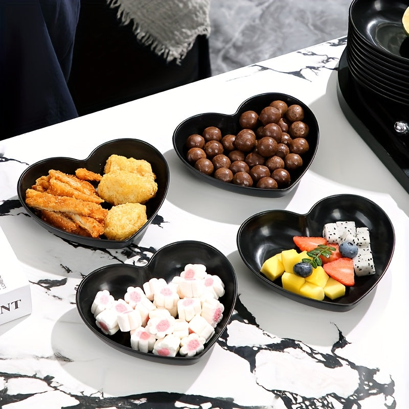 2/4/8 Pack Black Heart-Shaped Plastic Plates, Snack & Dessert Tray – Perfect for Living Room or Dining Table, Ideal for Candy, Nuts, Cake, Fruit & More – Great Choice for Birthday Parties, Christmas, Halloween