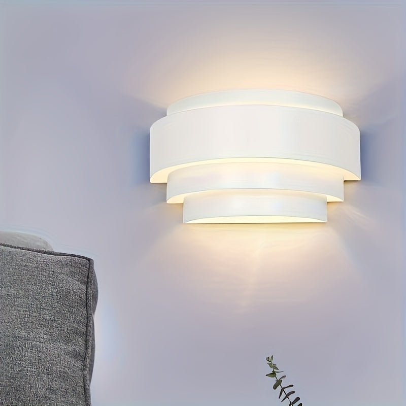 Modern Wall Light, White Crescent Moon Shaped Metal Wall Light, Suitable for Stairs, Hallways, Home Theater, Bedroom, Hotel, Restaurant, E26 Socket - Bulb Not Included