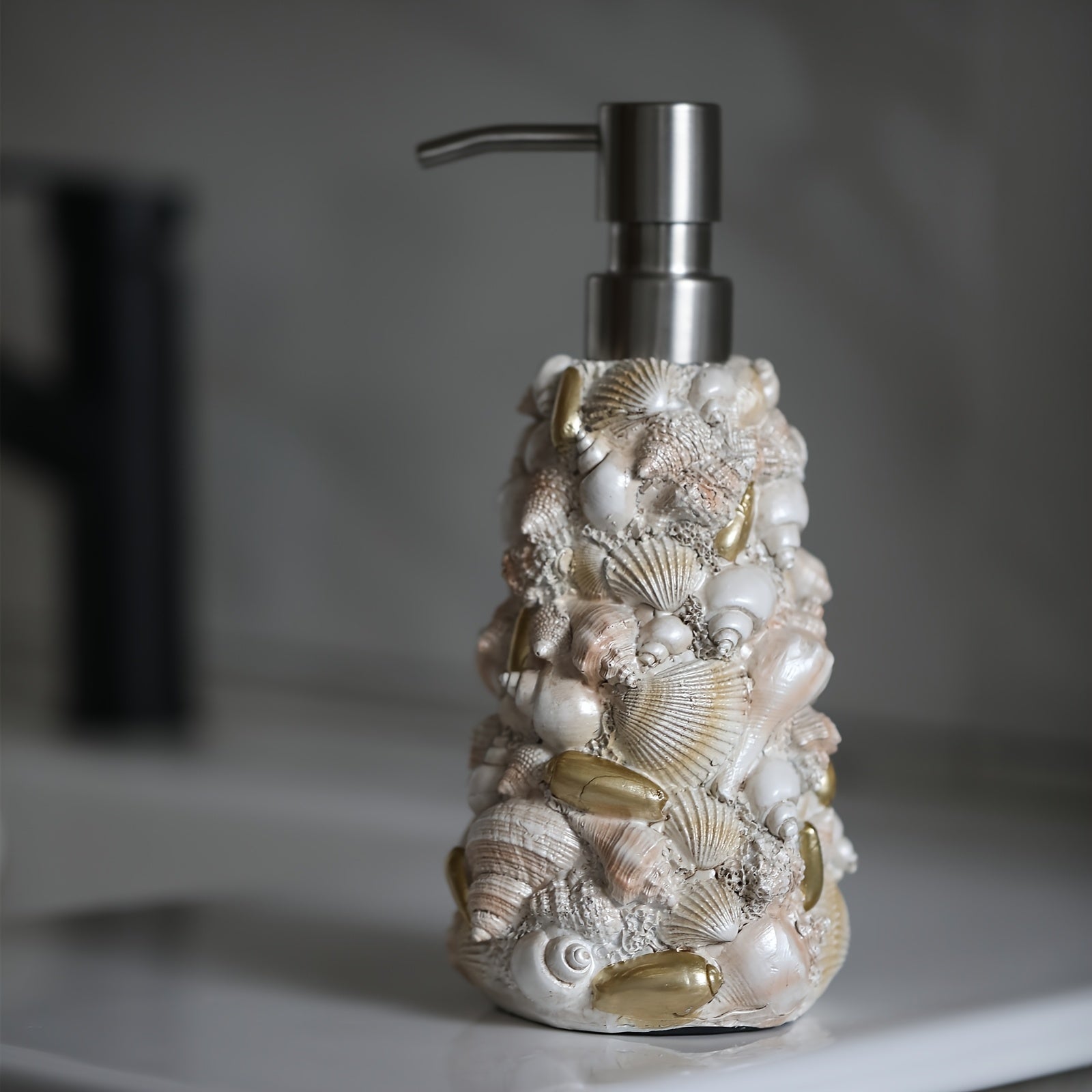 1pc Shell-Shaped Soap Dispenser - Refillable Bottle for Home, Kitchen & Bathroom, Creative Ocean Style Decor