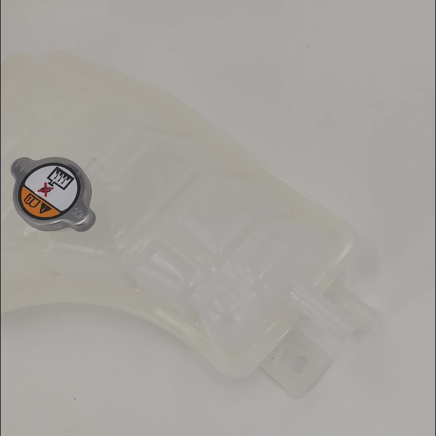 Engine Coolant Reservoir Tank (with Cap and Hose) for 2003-2006 Kia Sorento, Auto Parts Coolant Recovery Tank Expansion Tank, Replaces OEM Part Numbers 25430-3E201/25430-3E200/254303E201/254303E200, Vehicle Cooling System