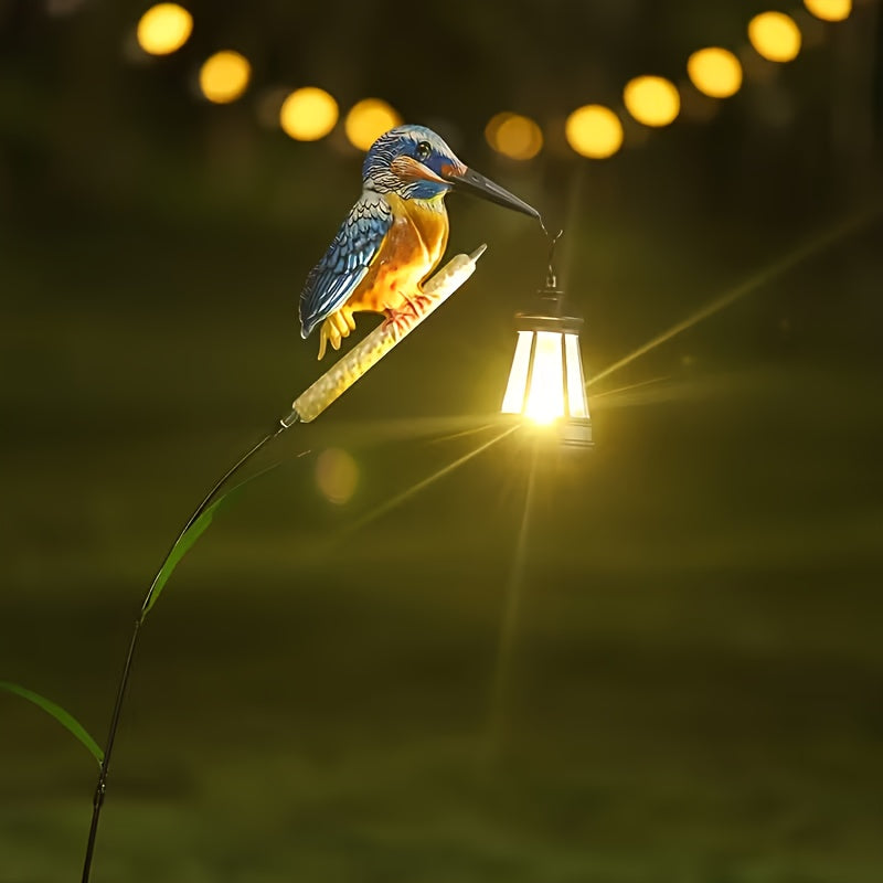 New Outdoor Solar Kingfisher Hanging Lantern Courtyard Lawn Light, Swaying Reed Design Natural and Vivid, Suitable for Garden Lawn Farm Path Courtyard Decoration, Warm White or Colorful Light, Best Holiday Gift for Family and Friends