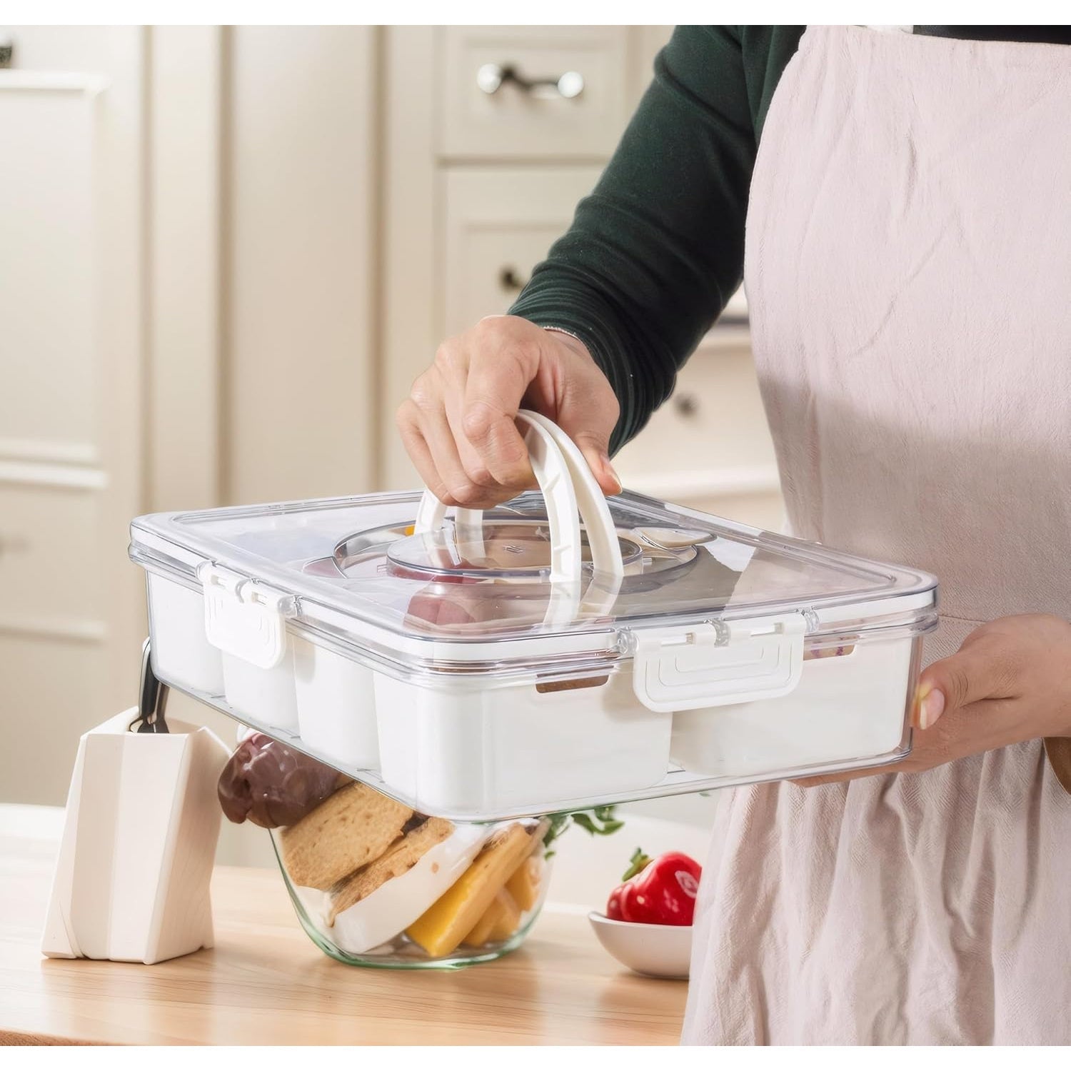 1/2 Pack Divided Tray with Lid and Handle, 8-Grid Freezer Plastic Snack Box, Transparent Portable Snack Box with Buckle Lid, Perfect for Fruits, Vegetables, Salad, Nuts, Ideal for Travel, Camping, Picnic and Lunch Box Organization