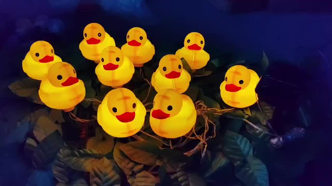Solar Yellow Duck Light, Multi-Color Changing 8 LED, for Flower Garden Courtyard, Christmas and Halloween Decorative String Light