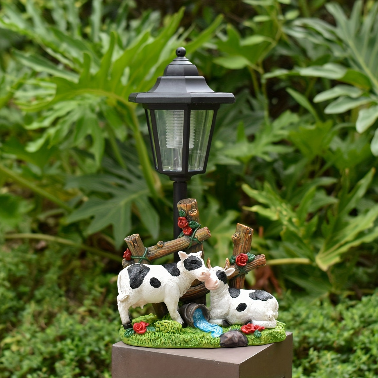 OTDECOR 1-Piece Solar Two Cows Outdoor Statue Lawn Light, IPX4 Solar Cow Decorative Light, Suitable for Outdoor Courtyard Decoration, Lawn Decoration, Garden Decoration, Path Decoration