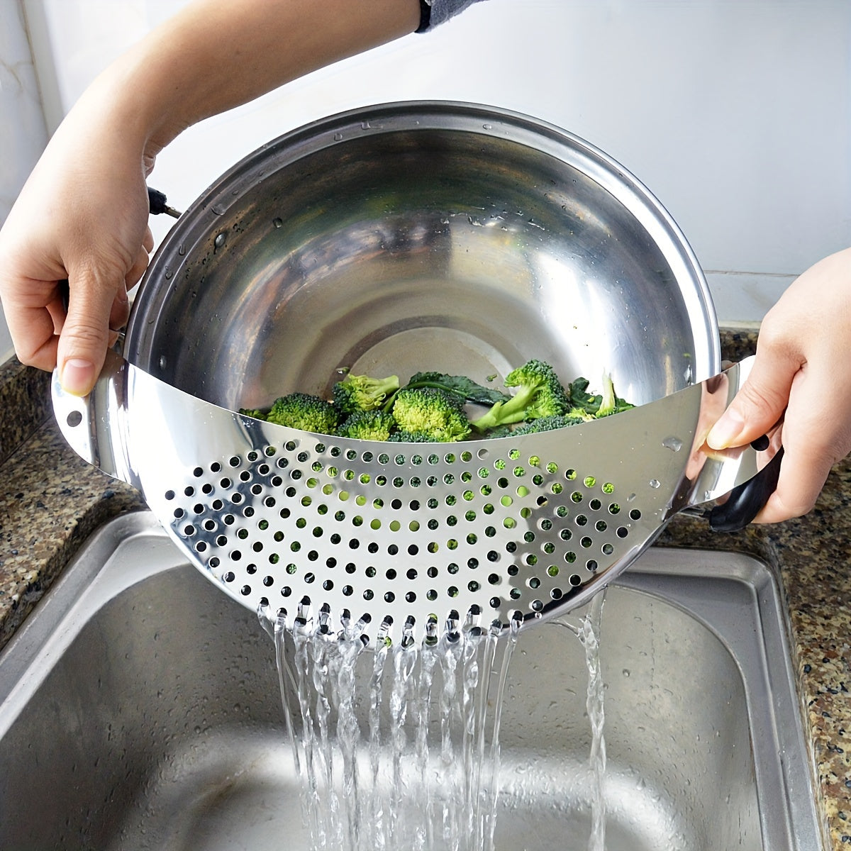Stainless Steel Kitchen Filter with Handle, Food Safe Vegetable Washing Colander, Durable Design Convenient Kitchen Sink Drain Strainer, Fashion Kitchen Gadget