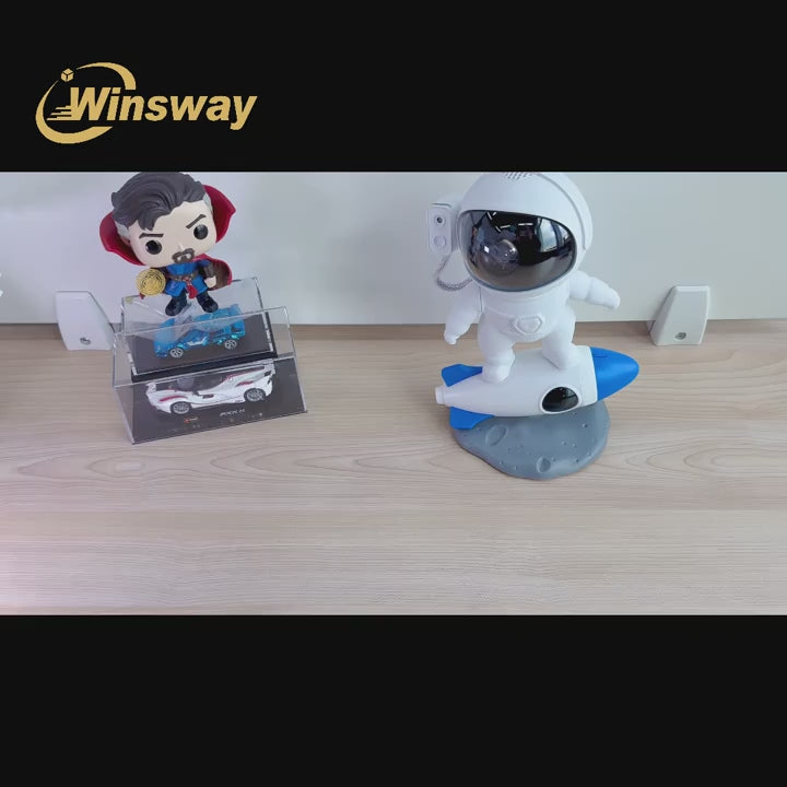 Winsway 2.9英寸迷你充電寶，10000mAh大容量，小巧便攜，內建USB-C雙線輸出，22.5W快充，LED顯示屏，內建掛繩設計，相容多種電子裝置，適合作為高顏值充電寶贈予朋友，聖誕禮物優選